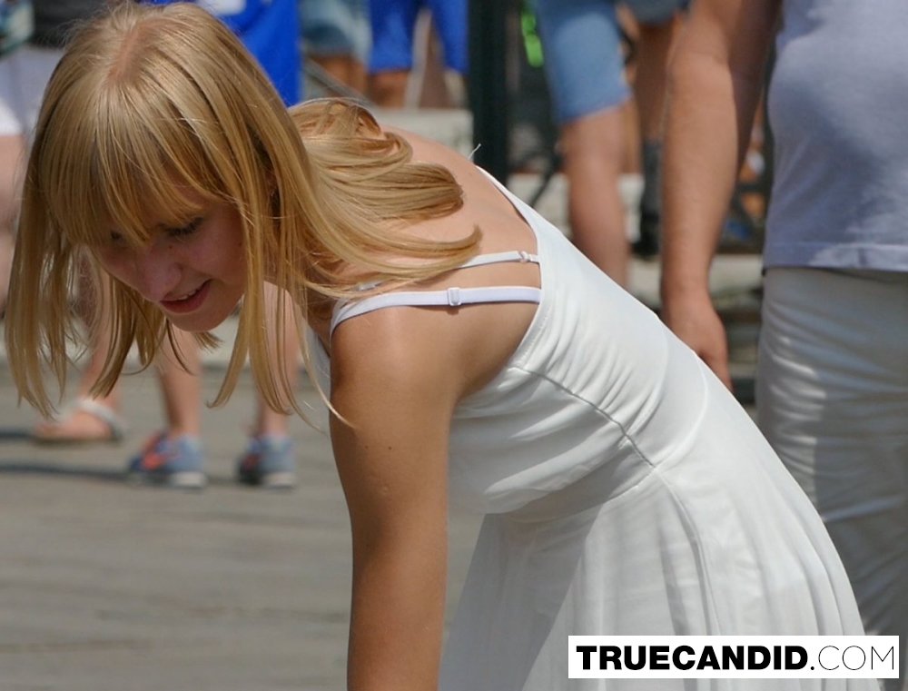 27043851_SeeThroughPerfectPantyhoseinWhiteSkirt(1).thumb.jpg.4e557405fc025549a21b73a40b5ee9c0.jpg